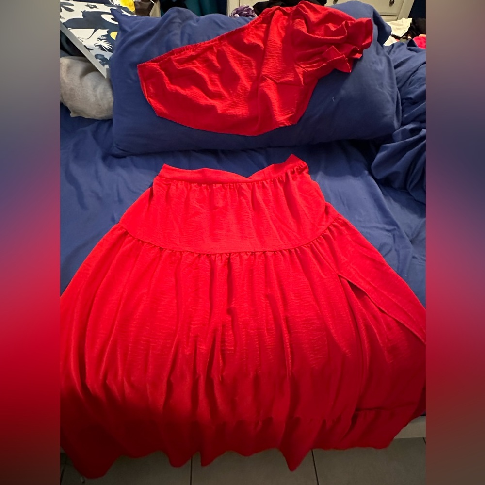 2 piece Plus size RED skirt/top